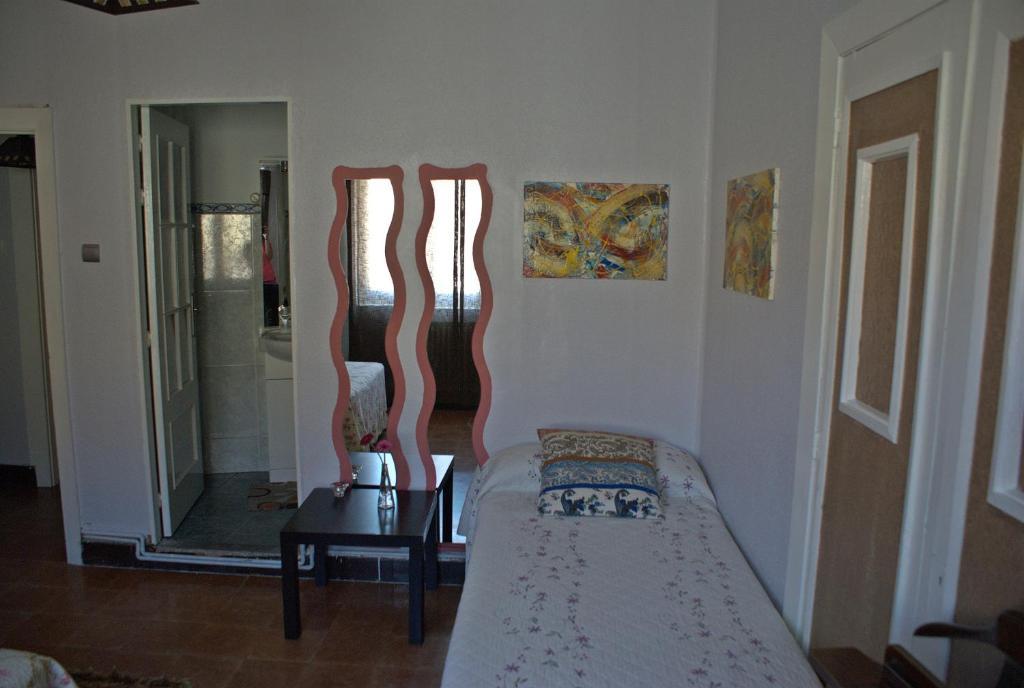 Pension El Parque Avilés Екстериор снимка